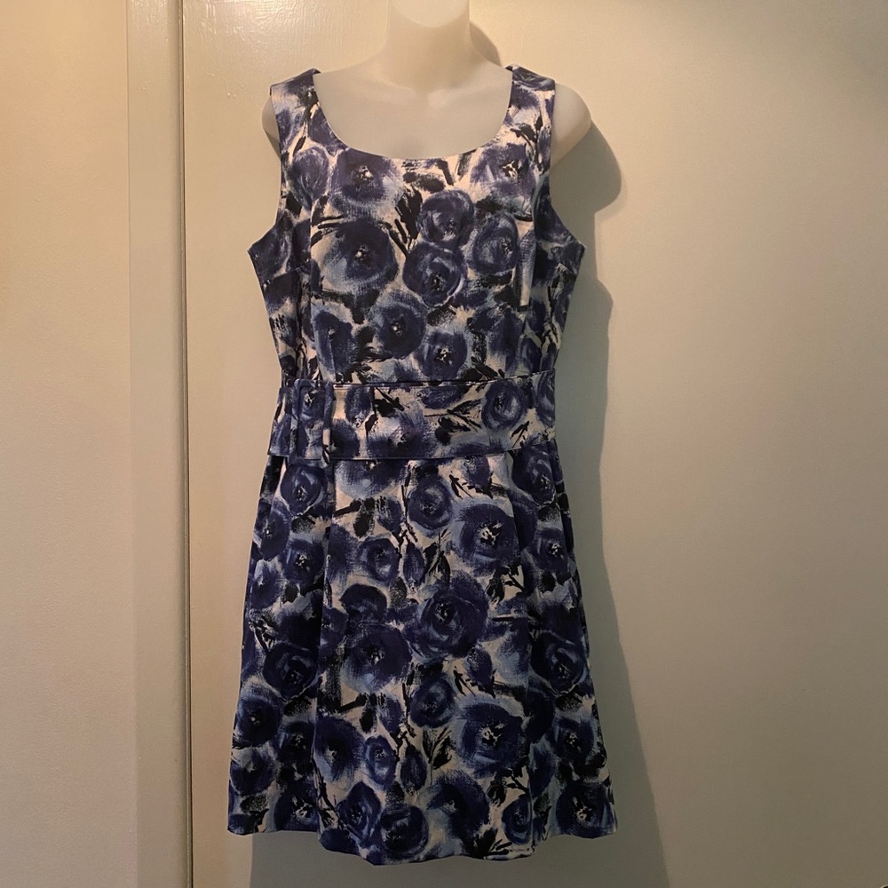 Blue and white floral dress with belt